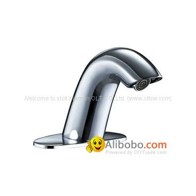 automatic lavatory faucet bathtub water tap with sensor at water outletpicture1