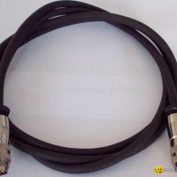 AISG cable connectors