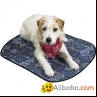 COOL MAT - KEEP YOUR DOG COOL WHEN IT'S HOT - MEDIUM