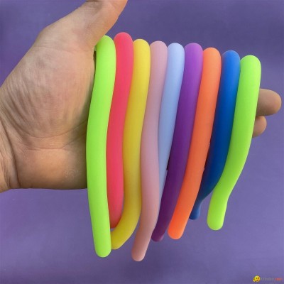 STRETCHY STRINGSpicture1