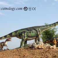 Museum animatronic dinosaur