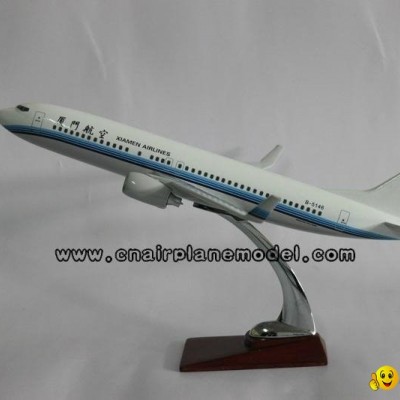 Resin airplane model B737-800 XIAMEN Airlines 47cmpicture1