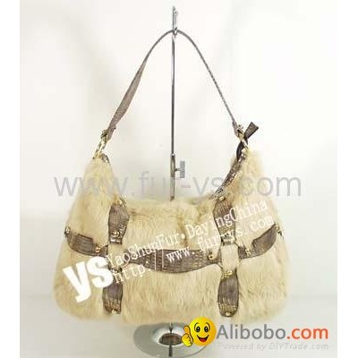 fur handbagpicture1