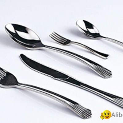plastic   spoonpicture1