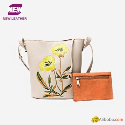 PU2184 Latest fashion women flower embroidery long shoulder bag with purses buckpicture1