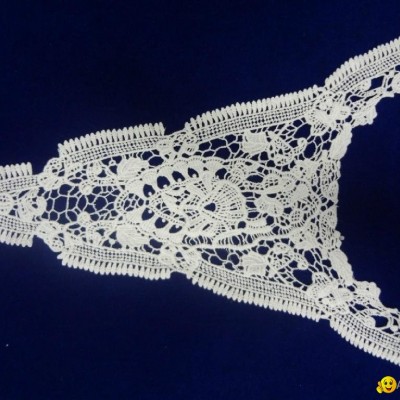 lacepicture1