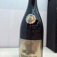 Custom metal adhesive embossed bottle label/disk for wine/perfume