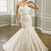 Elegant strapless sweetheart mermaid  lace  beading  bridal wedding dress