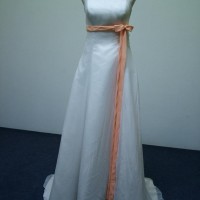 Discount wedding dresses